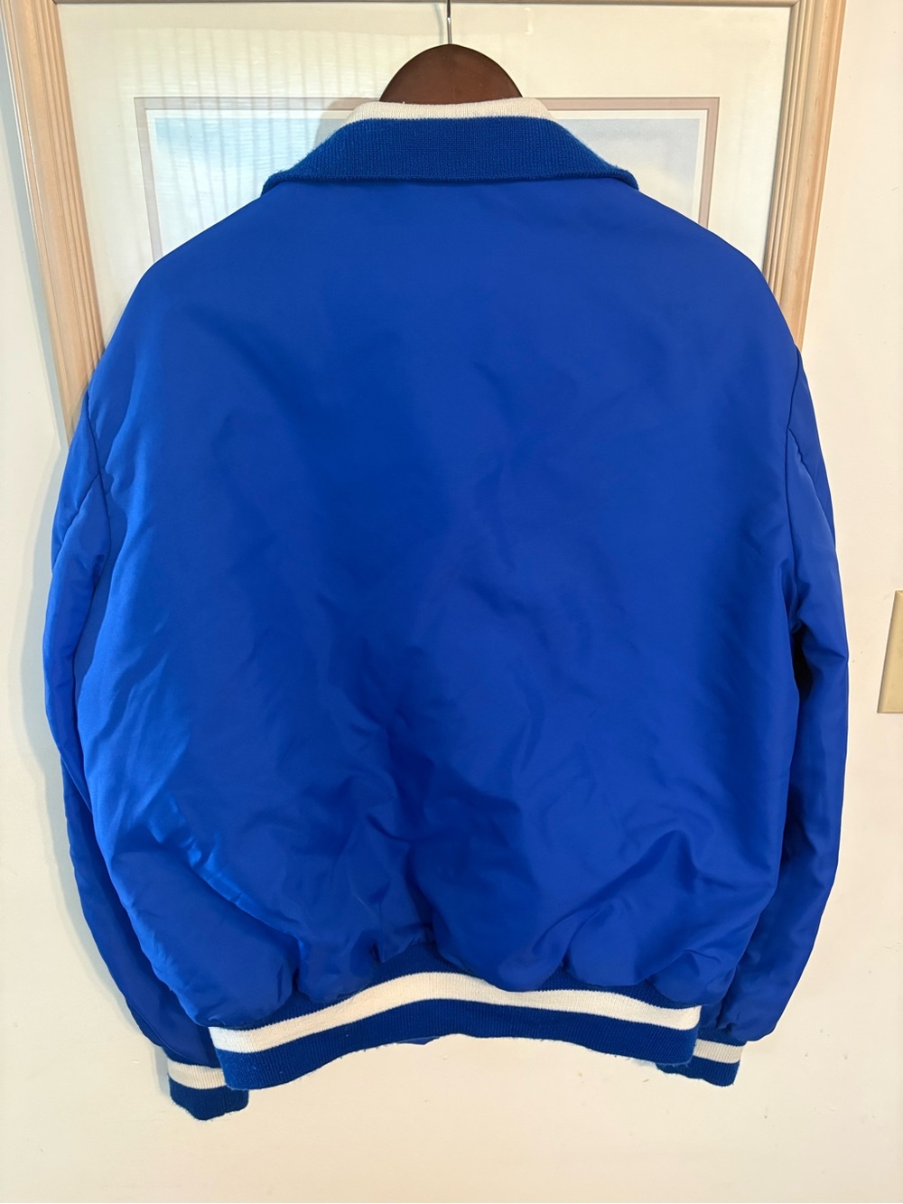 RARE Vintage Toronto Maple Leafs Men's Quilted Lining Blue Satin Bomber Jacket - Picture 4 of 12